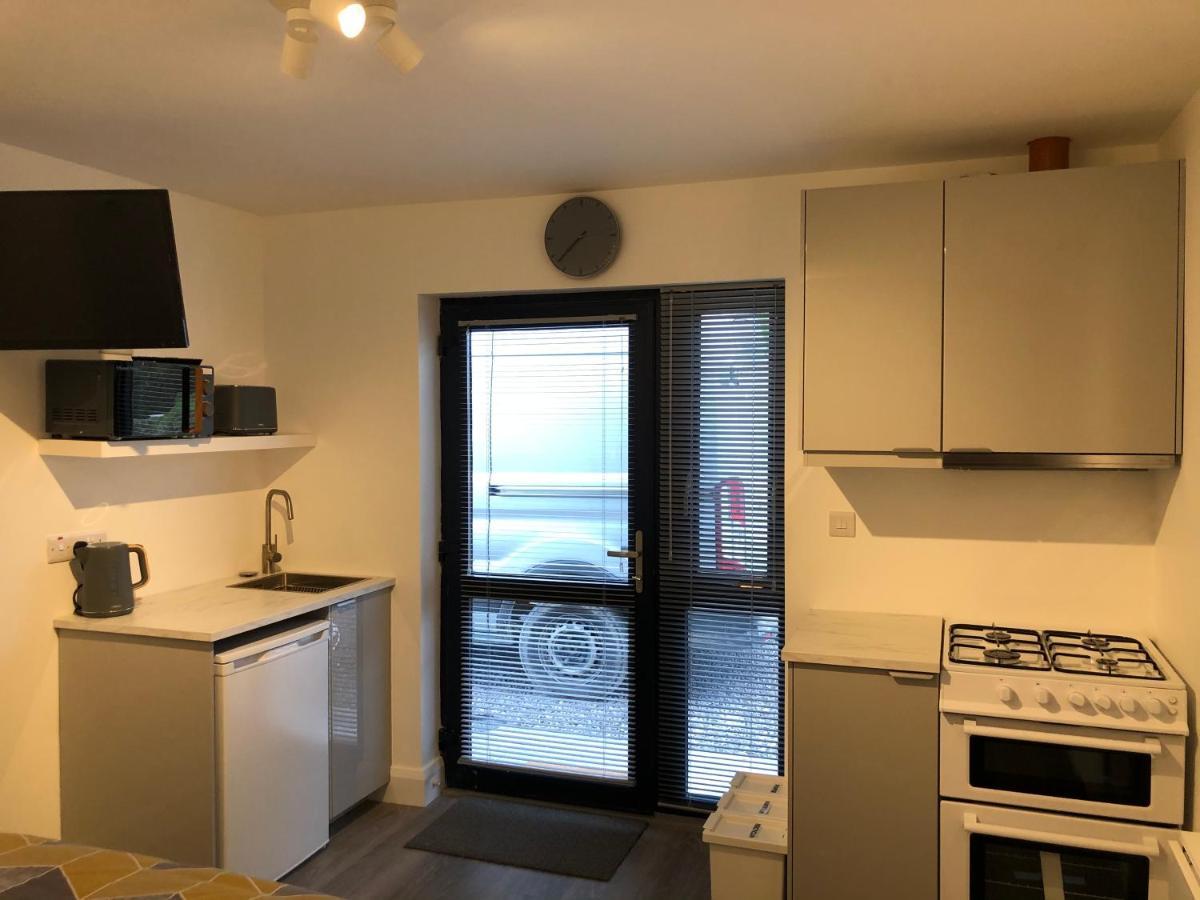 Skellig Port Accommodation - 1 Studio Bed Apartment Portmagee Buitenkant foto